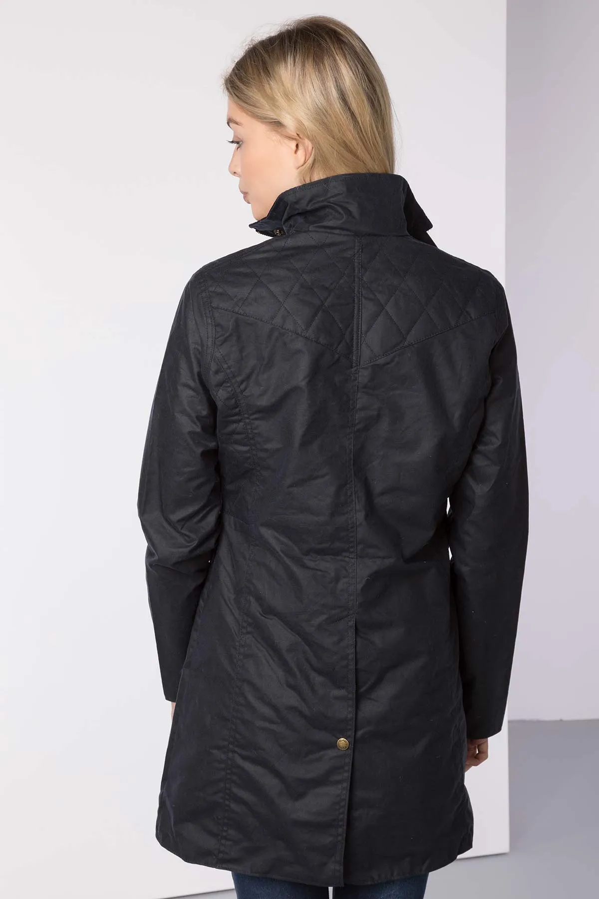 Ladies 3/4 Diamond Quilted Wax Jacket - Hannah