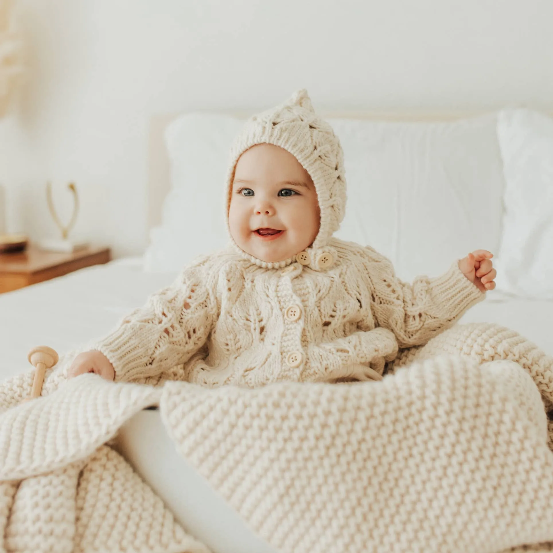 Leaf Lace Hand Knit Cardigan Sweater | Natural