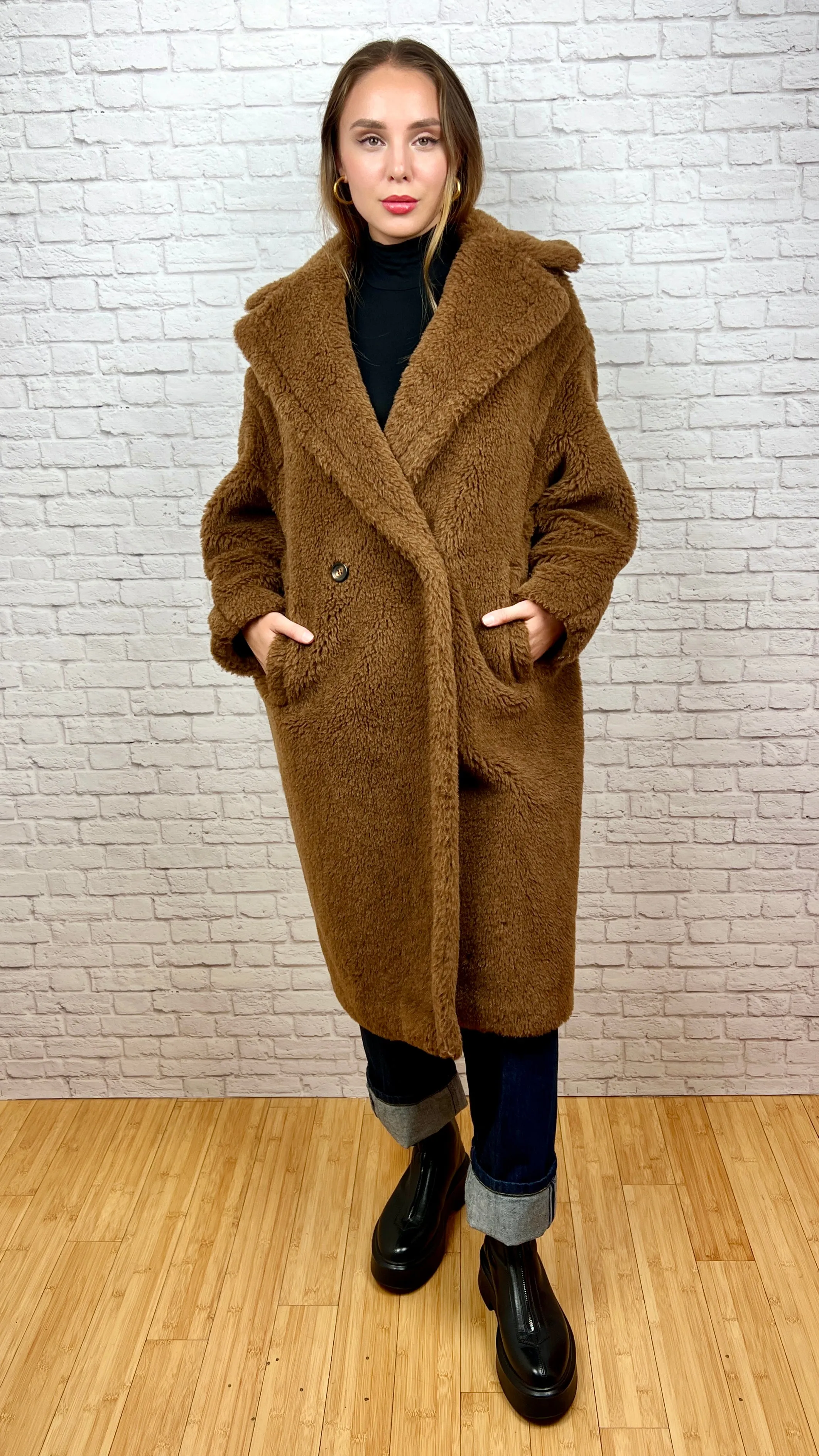 Max Mara Teddy Bear Icon In Alpaca, Wool, and Silk coat, Size Small, Brown