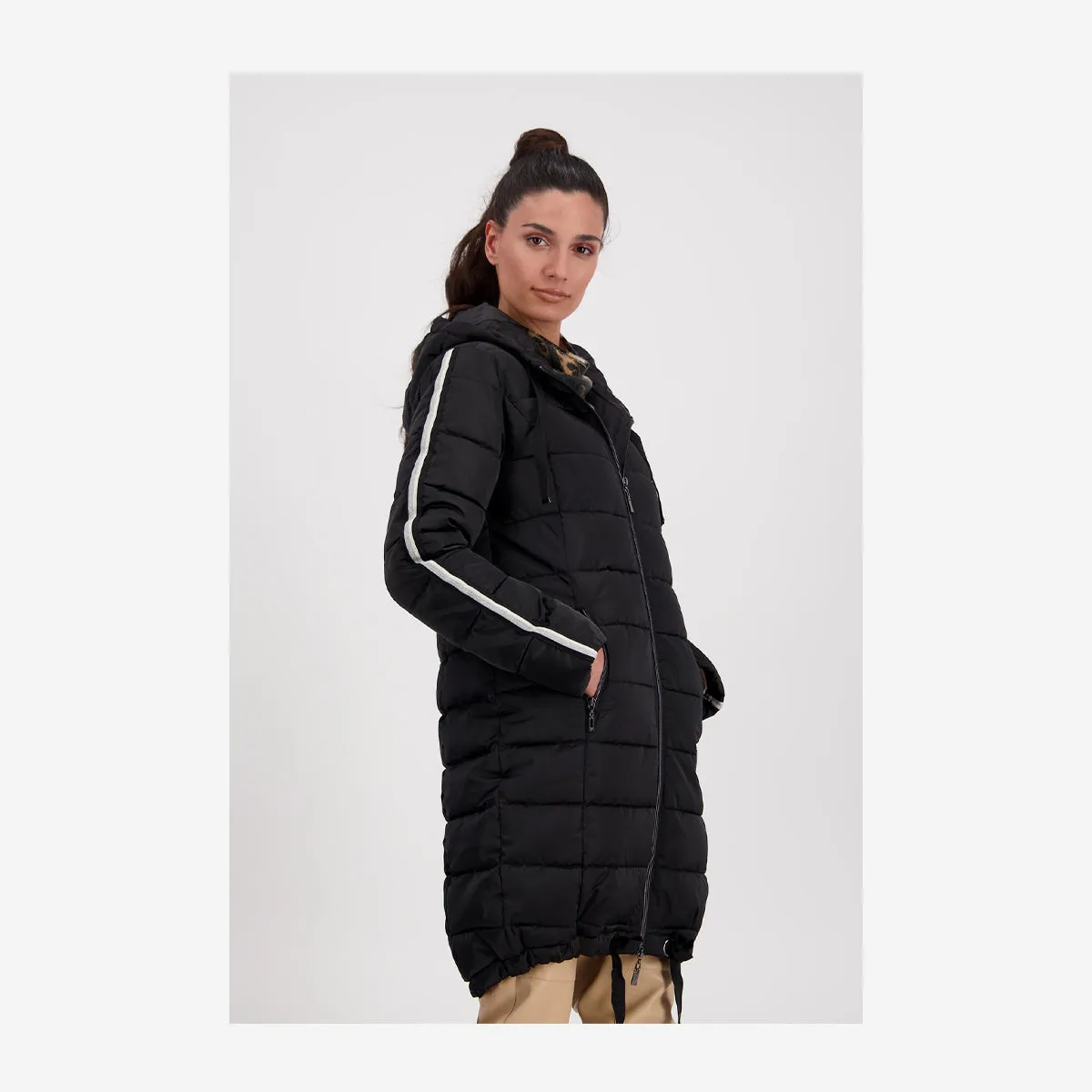 QUILTED COAT WITH HOOD